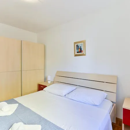 Apartment Oliver Near Nice Beach In Kozino Apartment *